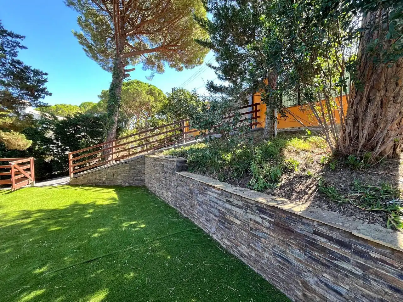 House with terrace to rent in calle de la Pujada de l'Hotel, imagen 4