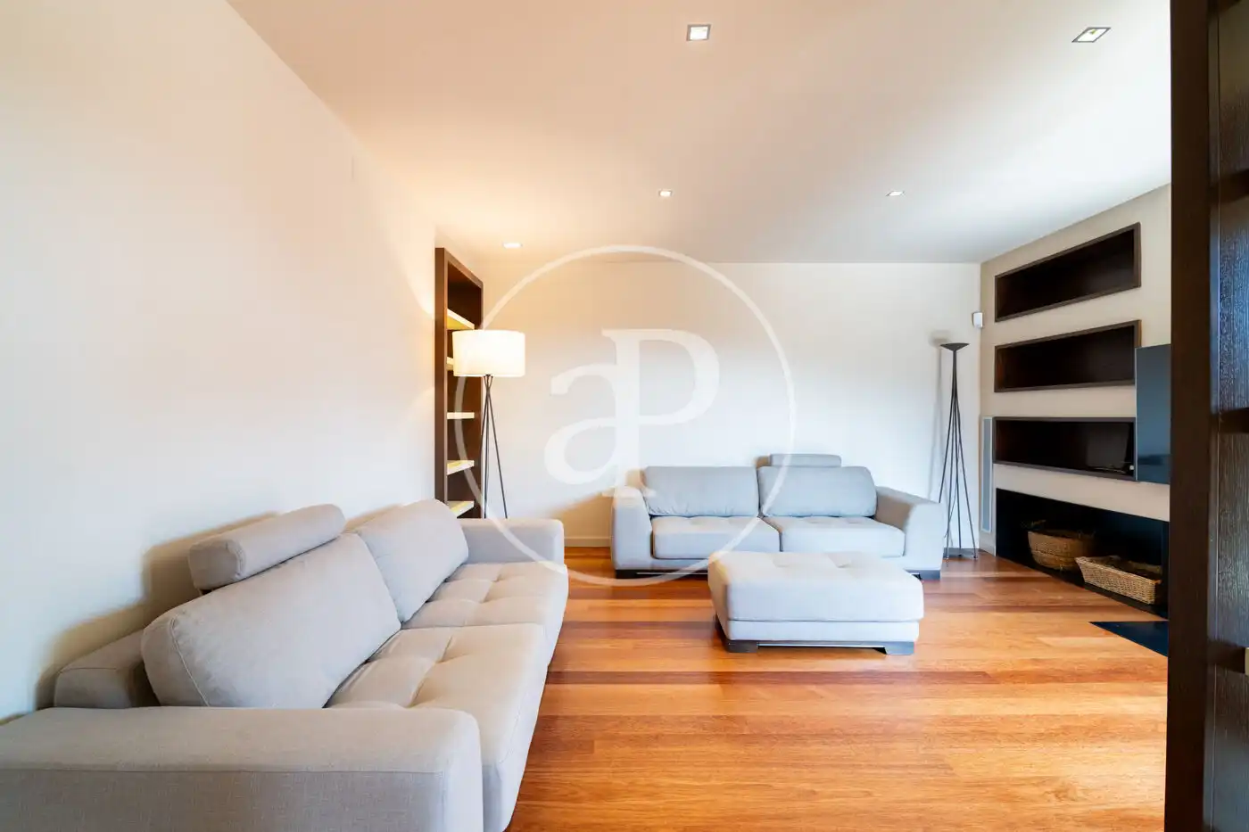 Sala de estar de Piso de alquiler en Barcelona con Aire acondicionado, Calefacción y Terraza