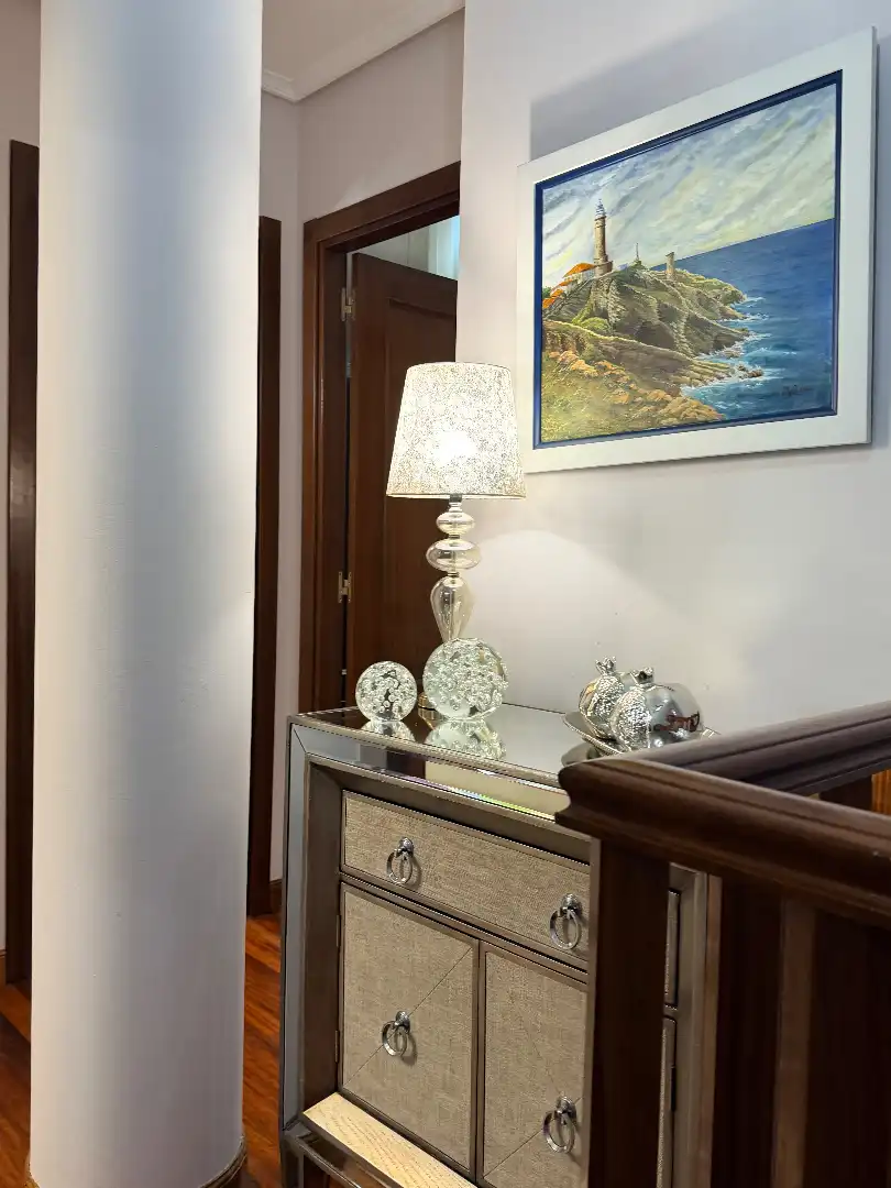 Habitación de Dúplex en venta en Torrelavega  con Calefacción, Parquet y Trastero