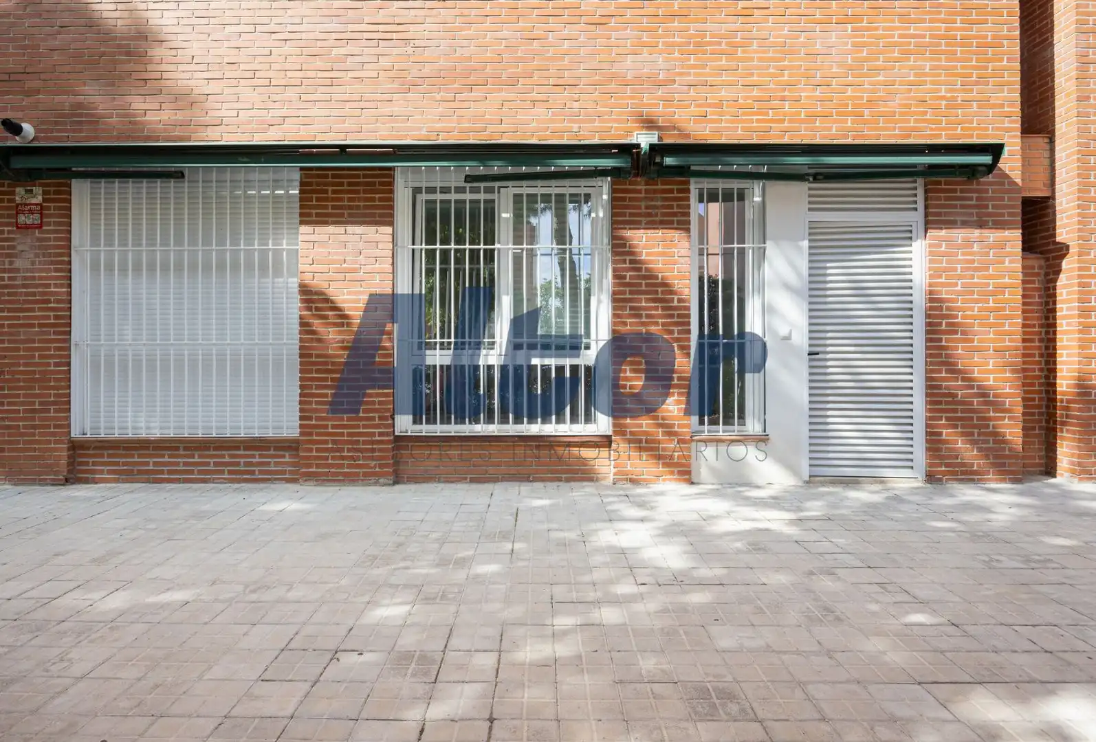 Flat for sale in Madrid  with Air Conditioner and Heating