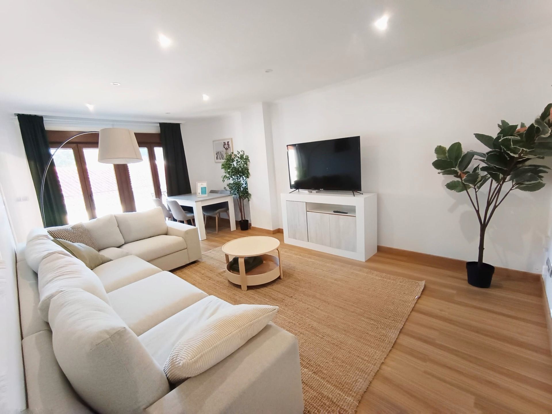 Living room of Flat for sale in Marín  with Heating, Terrace and Storage room