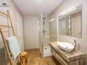 Bany de Finca rústica de lloguer en Almuñécar amb Aire condicionat, Jardí privat i Terrassa