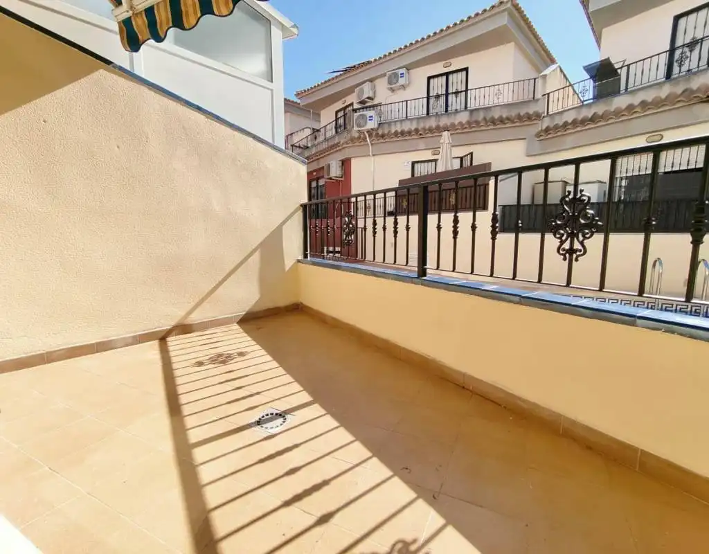 Maison mitoyenne à vendre à Avenida Tirso de Molina 99, imagen 2