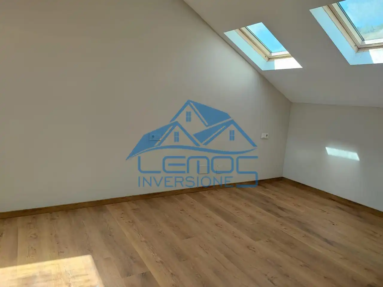 Living room of Houses for sale in Candamo  with Air Conditioner, Private garden and Terrace