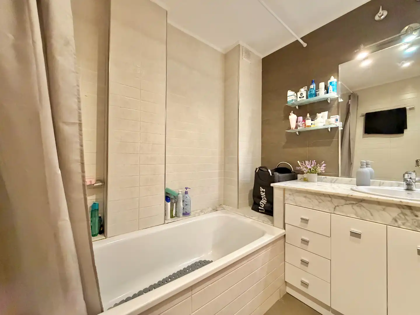 Bathroom of Duplexes for sale in Vilafranca del Penedès  with Air Conditioner, Heating and Terrace
