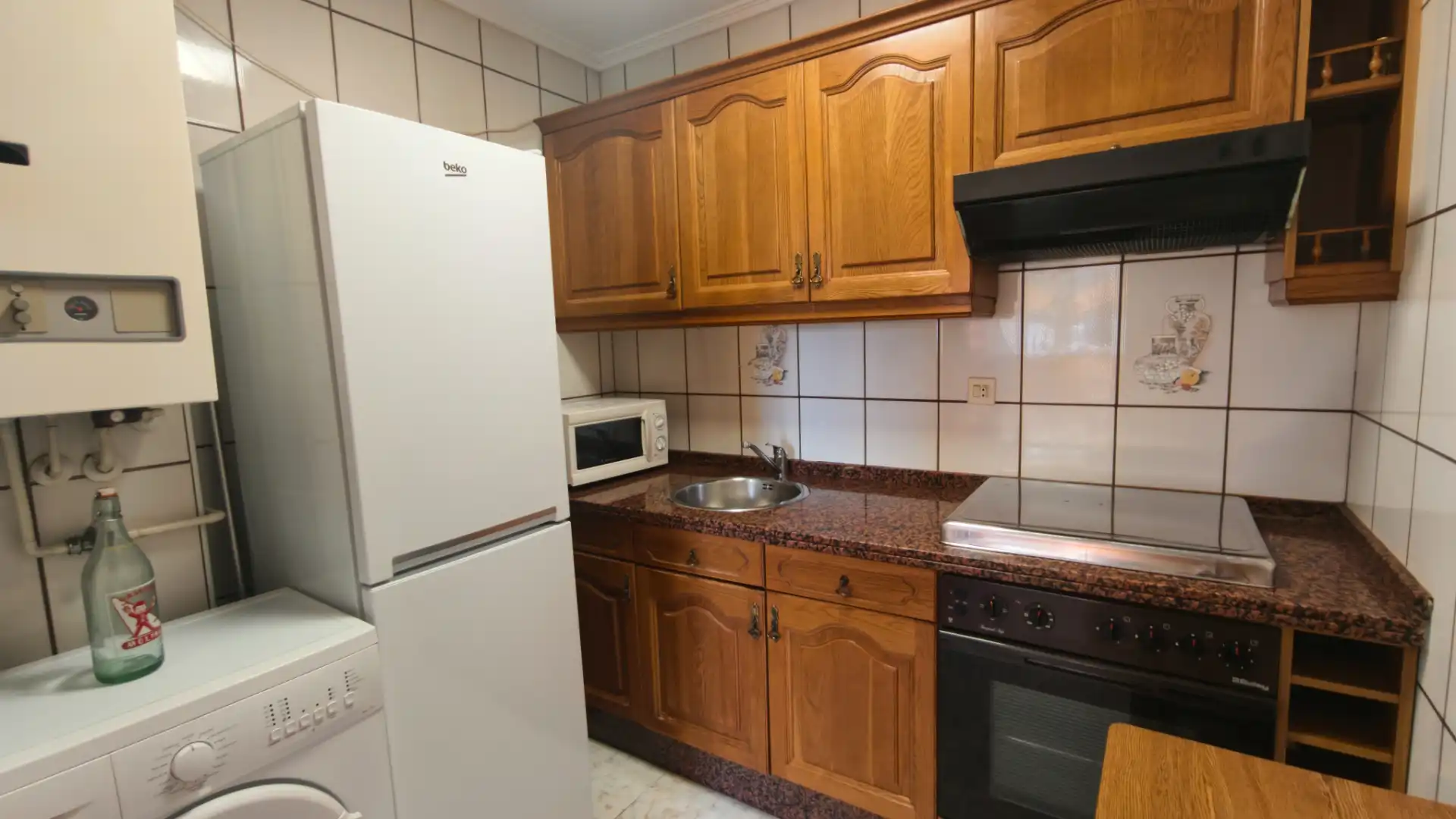 Cuina de Pis en venda en Avilés amb Calefacció, Parquet i Traster