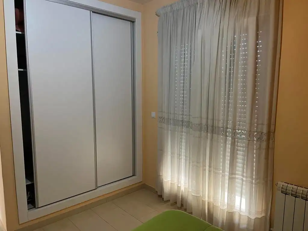 Dormitori de Casa o xalet en venda en Albacete amb Calefacció, Jardí privat i Terrassa