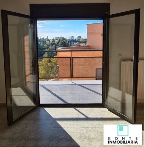 Piso en Venta en Calle de la Toronga en Conde Orgaz - Piovera