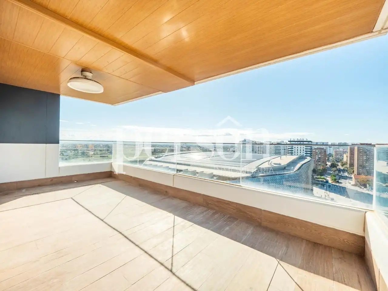 Terrasse von Wohnung zum Verkauf in Valencia mit Klimaanlage, Terrasse und Schwimmbad
