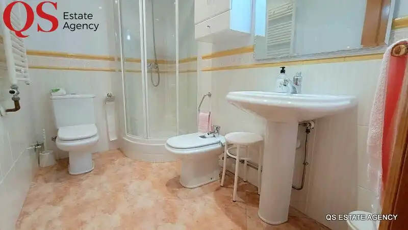 Baño de Casa adosada en venta en Pineda de Mar con Aire acondicionado, Calefacción y Terraza