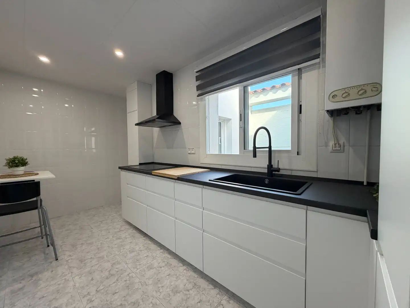 Cocina de Apartamento en venta en Roses con Balcón