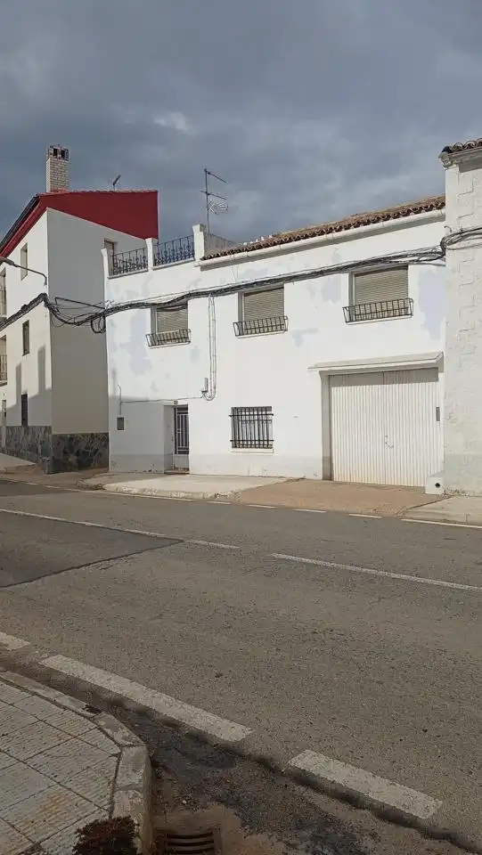 Vista exterior de Casa o chalet en venta en Paracuellos de Jiloca con Terraza
