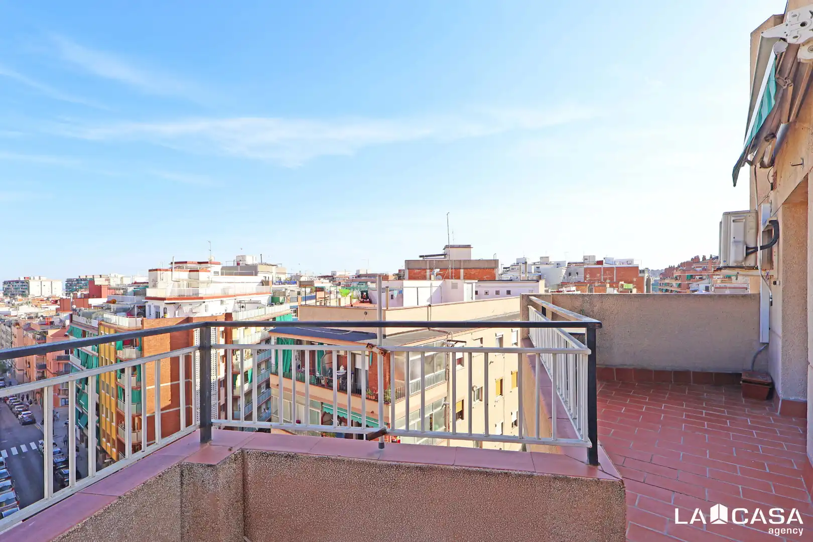 Balcony of Attic for sale in Esplugues de Llobregat  with Air Conditioner, Heating and Terrace