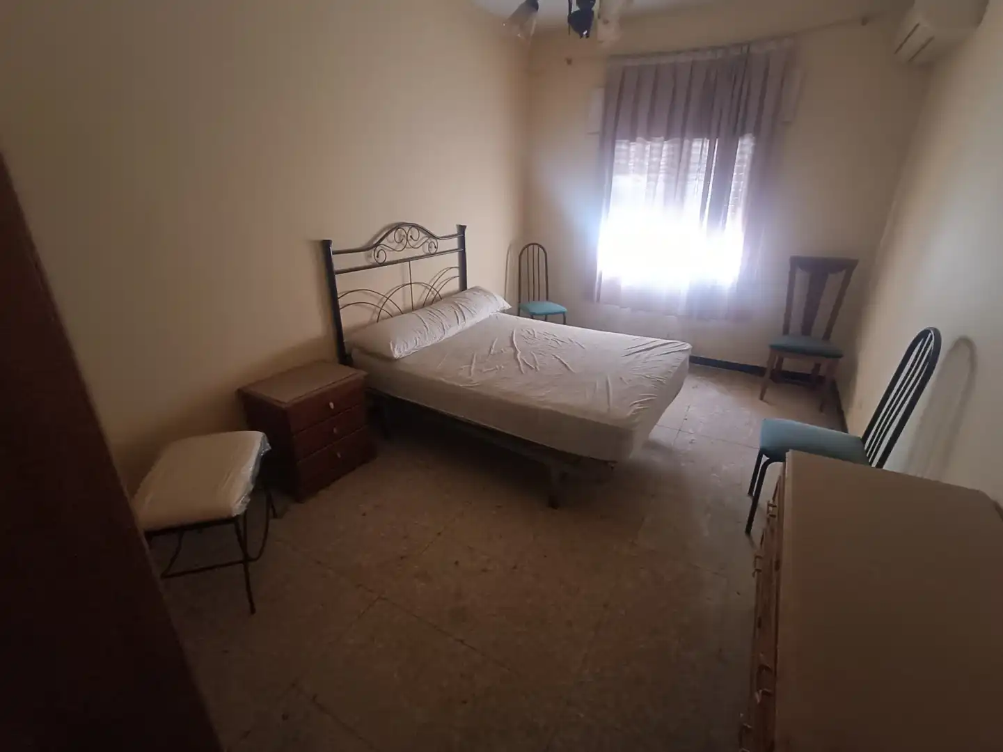 Habitación de Edificio en venta en Tembleque