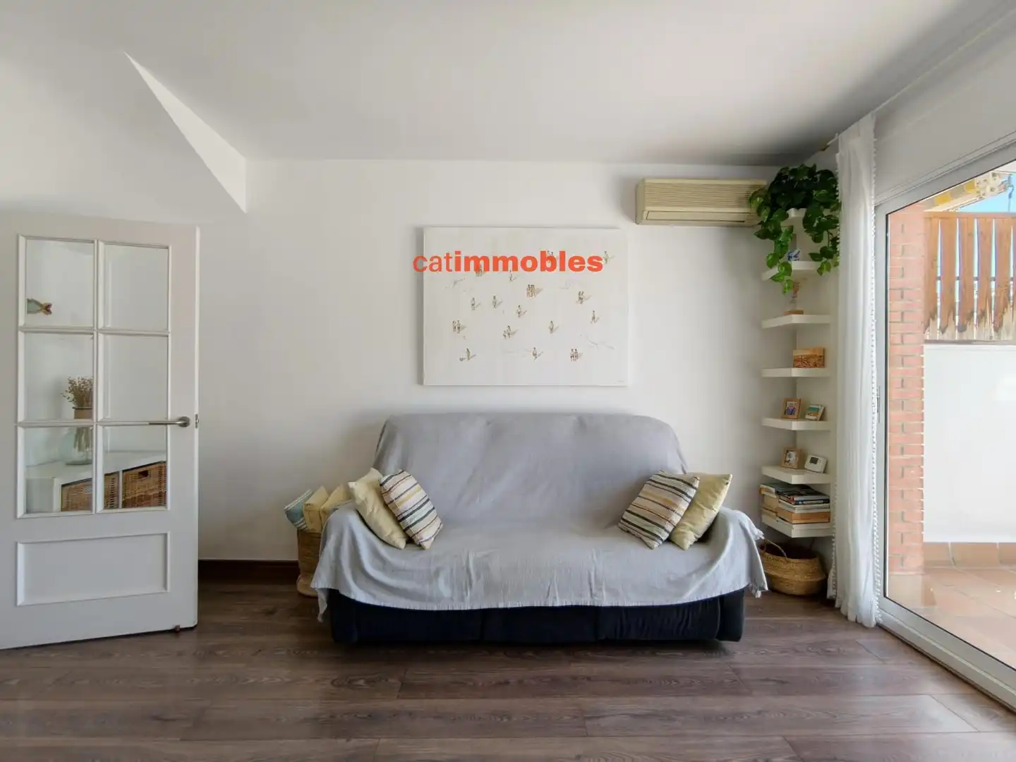 Living room of Duplexes for sale in Sant Cugat del Vallès  with Air Conditioner, Heating and Terrace