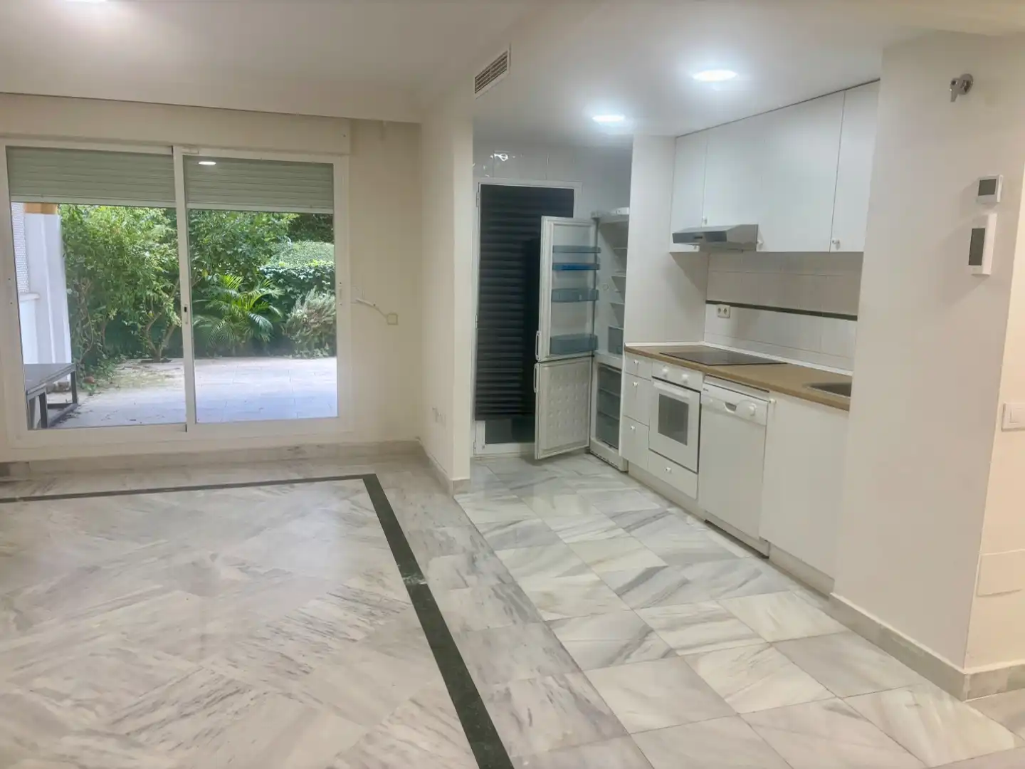 Apartament amb piscina de lloguer a Príncipe salman 1
