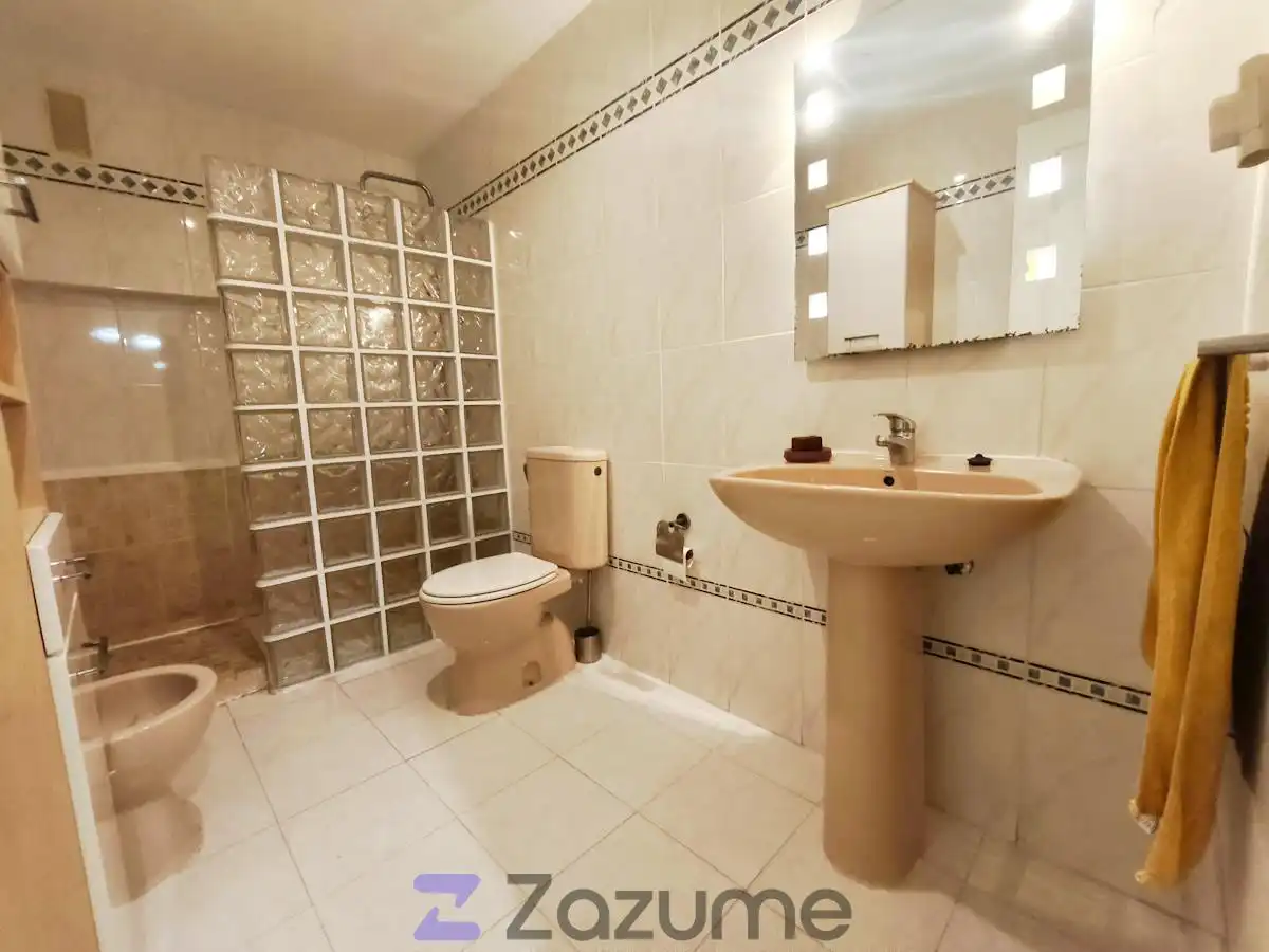 Baño de Piso de alquiler en Casc Urbà