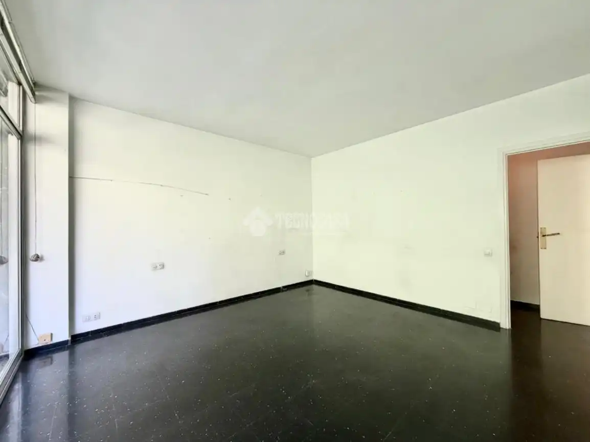 Piso en venta en Barcelona con Aire acondicionado y Balcón
