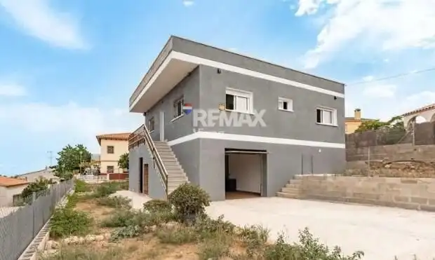 Casa con terrazza in vendita a Brises de Calafell