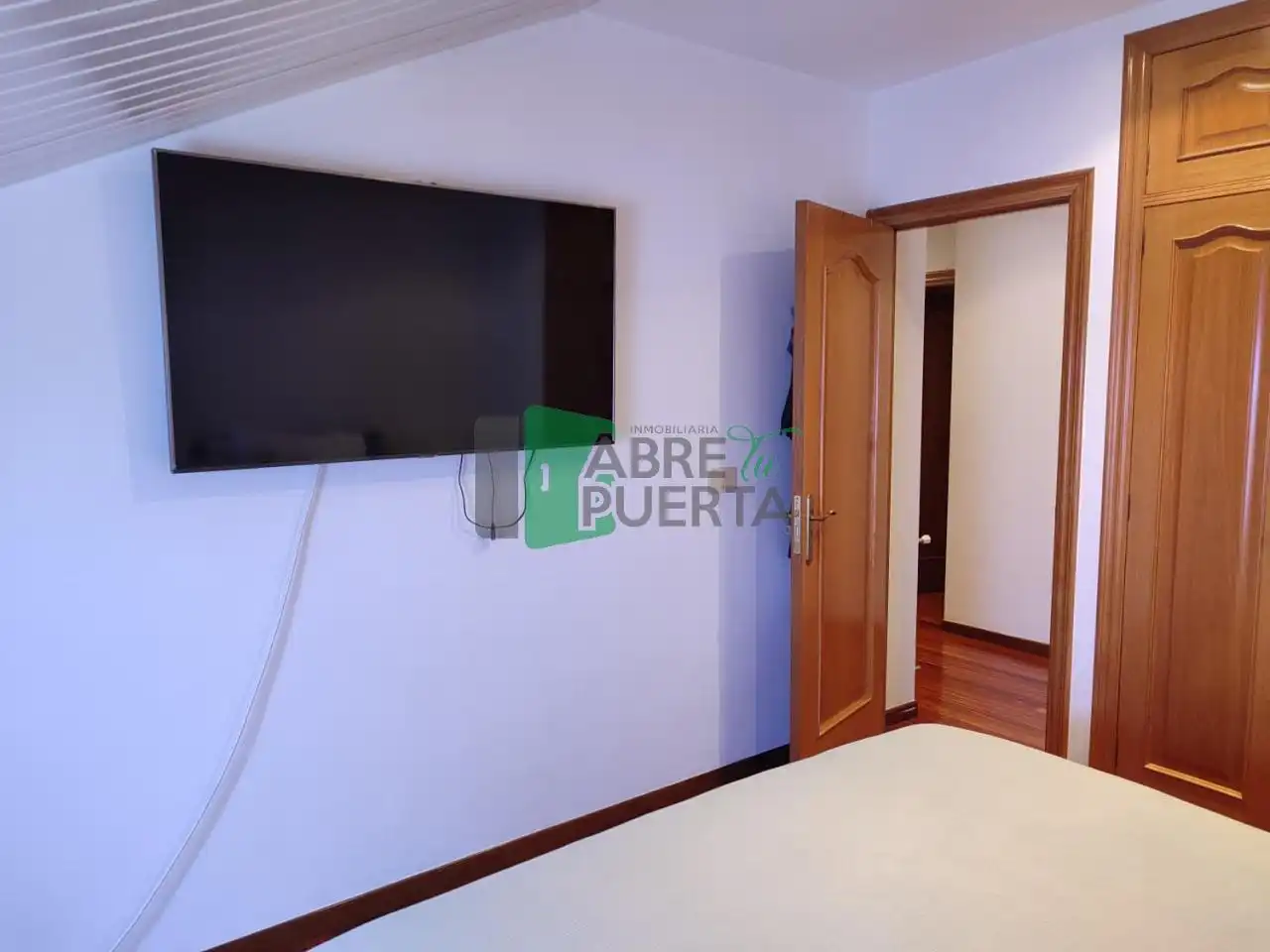 Bedroom of Duplexes for sale in Ourense Capital   with Heating, Parquet flooring and Storage room