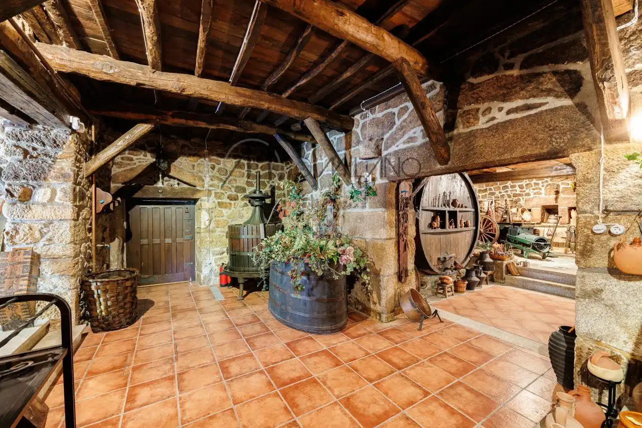 Finca rústica en venta en Verín con Calefacción, Jardín privado y Parquet
