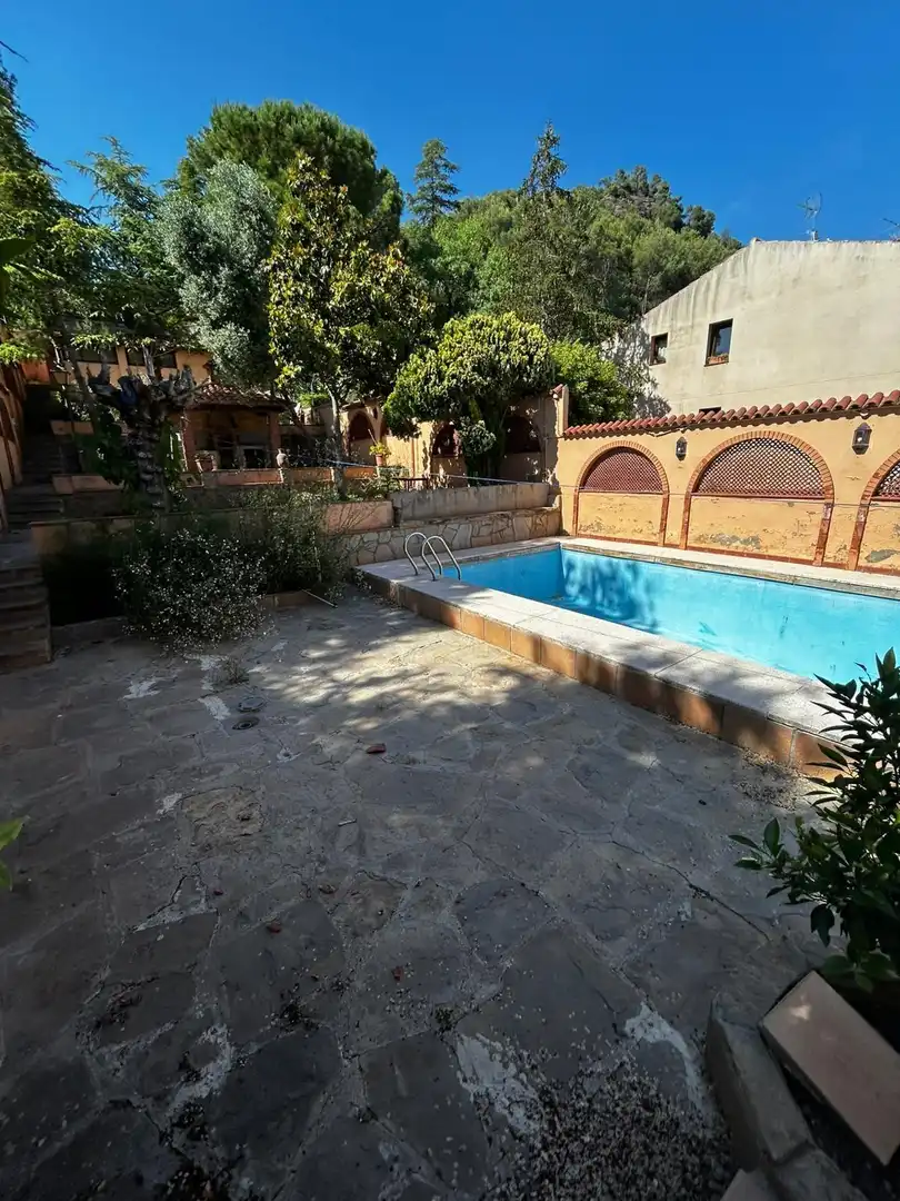 Schwimmbecken von Haus oder Chalet zum Verkauf in Vacarisses mit Privatgarten, Terrasse und Abstellraum