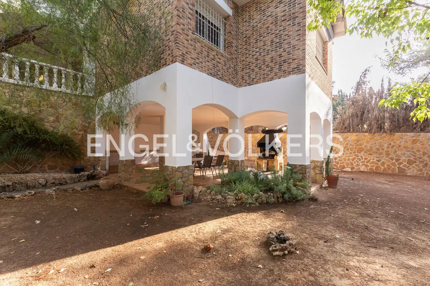 Vista exterior de Casa o chalet de alquiler en Paterna con Aire acondicionado, Calefacción y Jardín privado