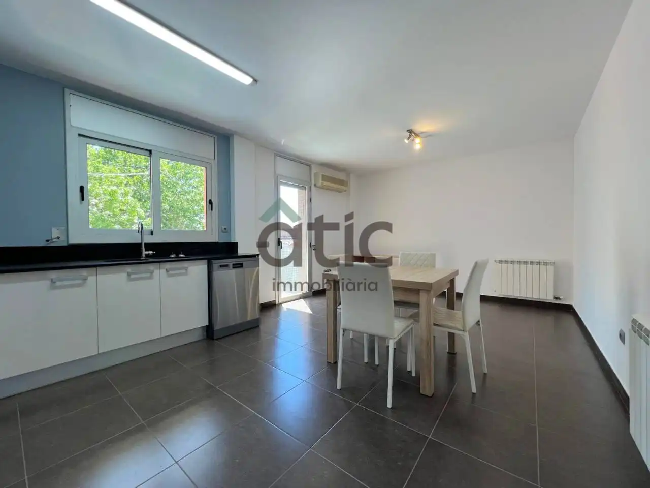 Exterior view of Flat for sale in Sant Joan de Vilatorrada  with Air Conditioner, Heating and Balcony