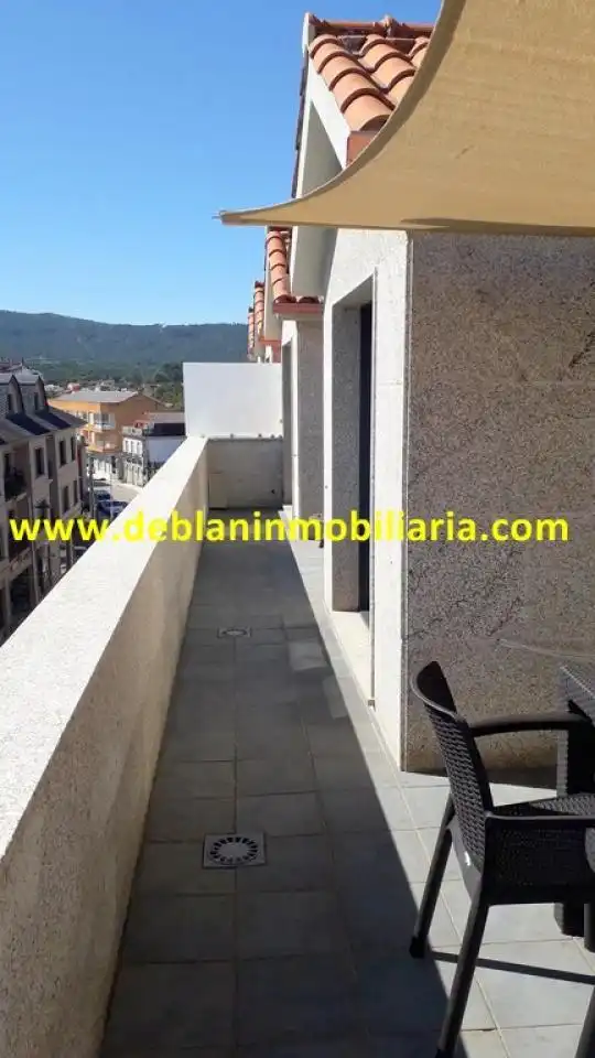 Vista exterior de Ático en venta en Tomiño con Calefacción, Parquet y Terraza