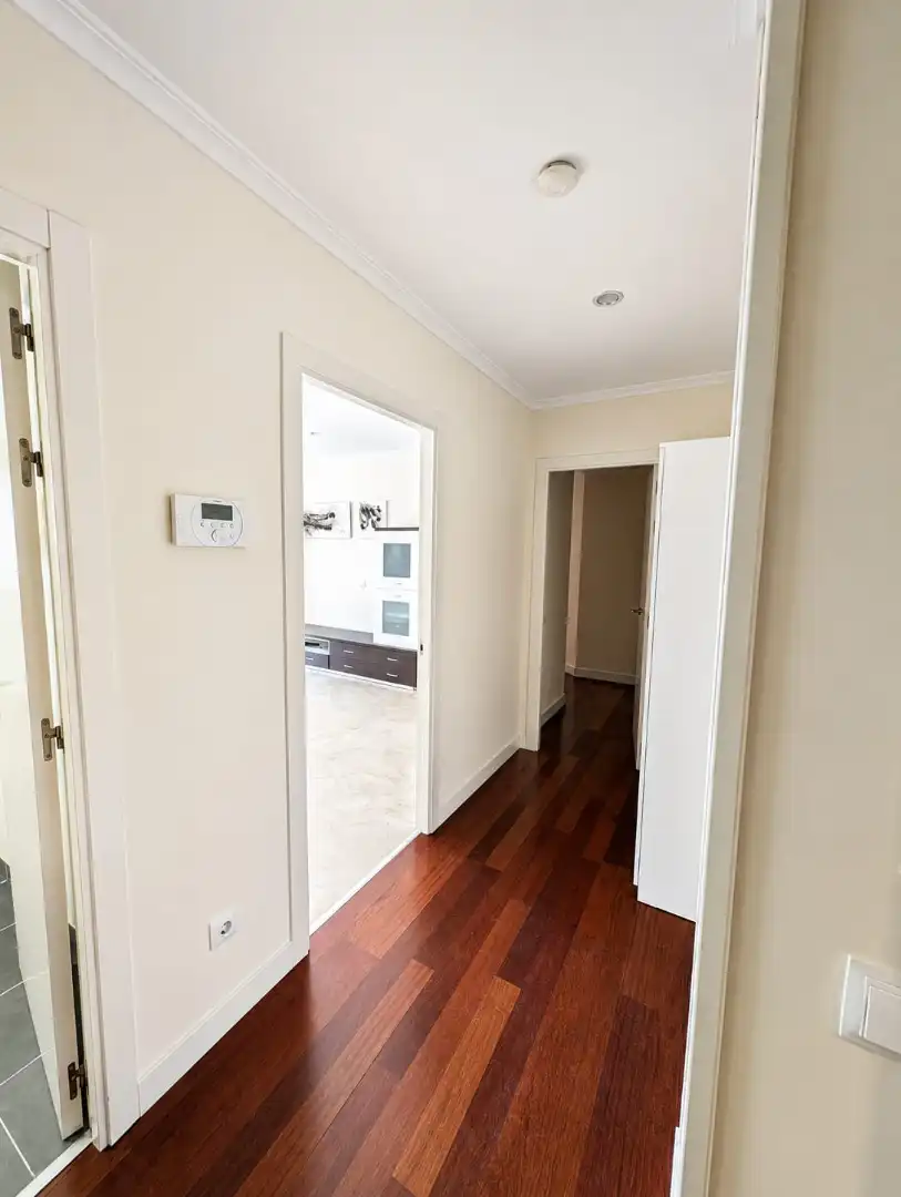 Wohnung zur Miete in Boadilla del Monte mit Klimaanlage, Heizung und Terrasse