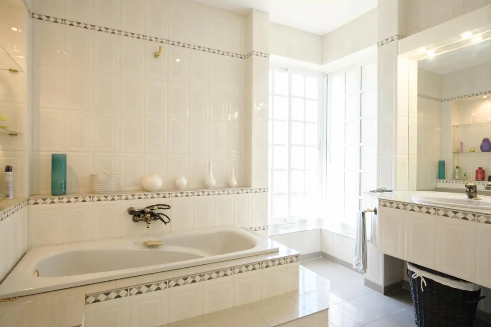 Baño de Casa o chalet en venta en Alcalá de Guadaira con Aire acondicionado, Calefacción y Jardín privado