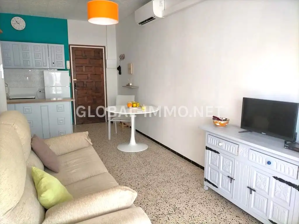 Sala d'estar de Apartament en venda en Roses amb Aire condicionat, Calefacció i Terrassa