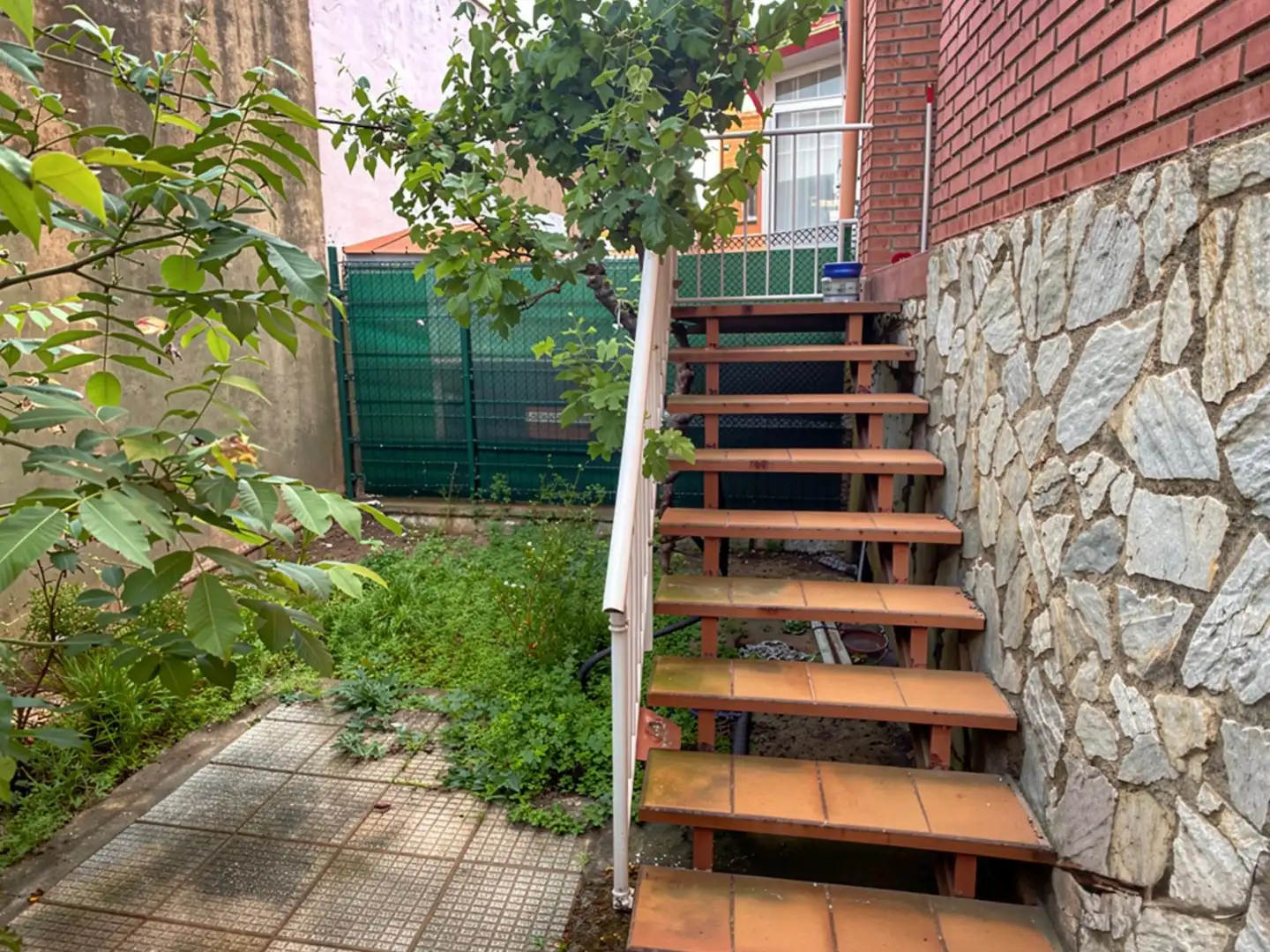 Jardín de Casa adosada en venta en San Andrés del Rabanedo con Calefacción, Jardín privado y Parquet