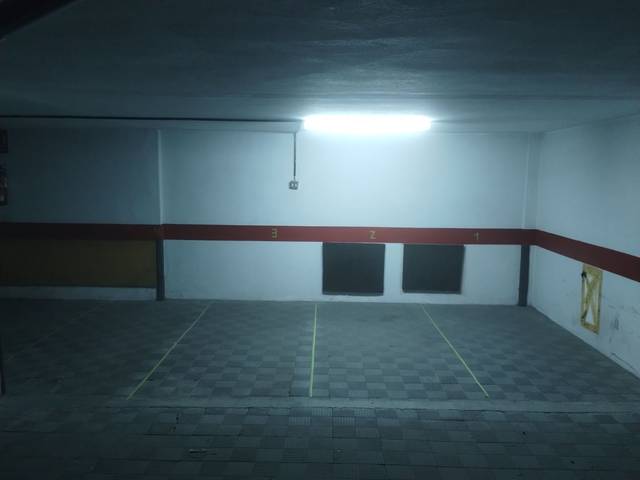 Garaje en Alquiler en Avenida de Cristóbal Colón, 23 en Las Colonias