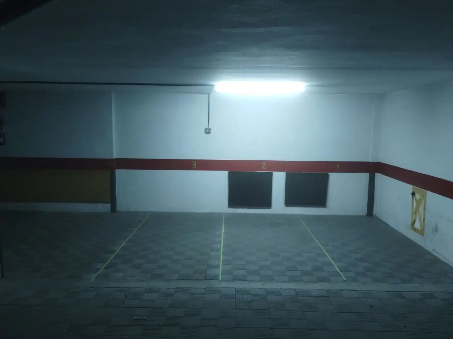 Parking de Garaje de alquiler en  Huelva Capital con Alarma