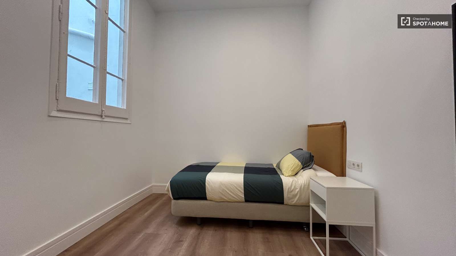 Flat to share in Dreta de l'Eixample