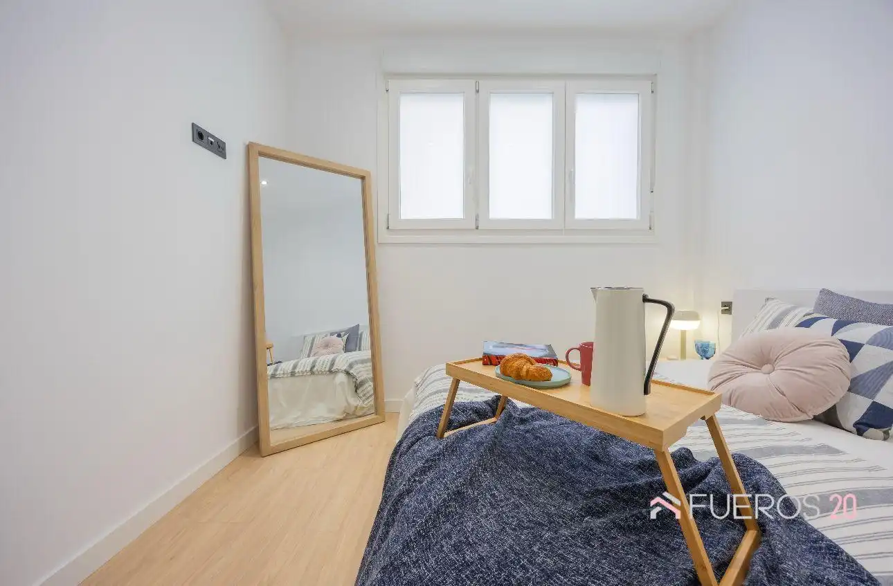 Habitación de Piso en venta en Getxo  con Calefacción y Amueblado