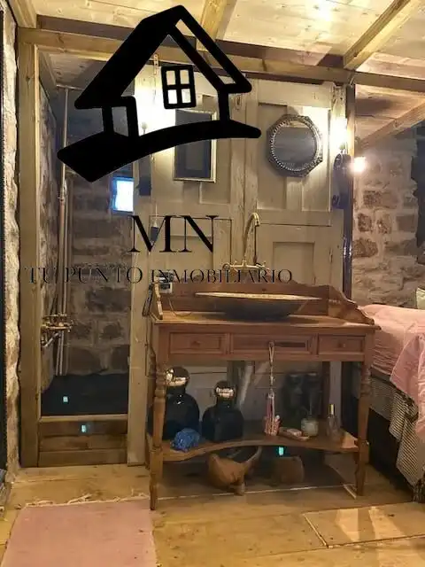 Baño de Finca rústica en venta en Luena 