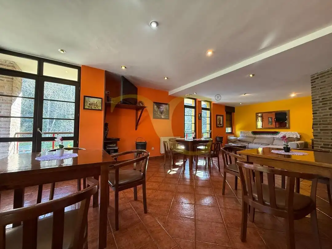 Buildings for sale in Llanes