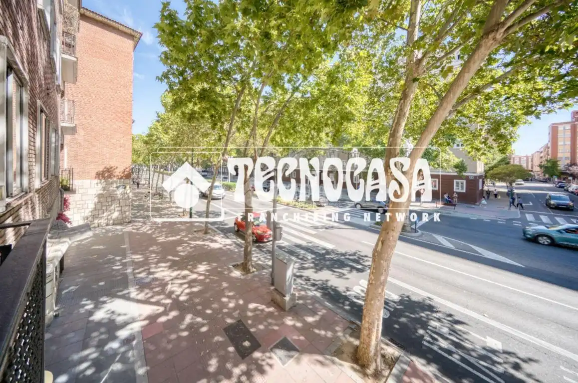 Vista exterior de Pis en venda en Cuatro de Marzo