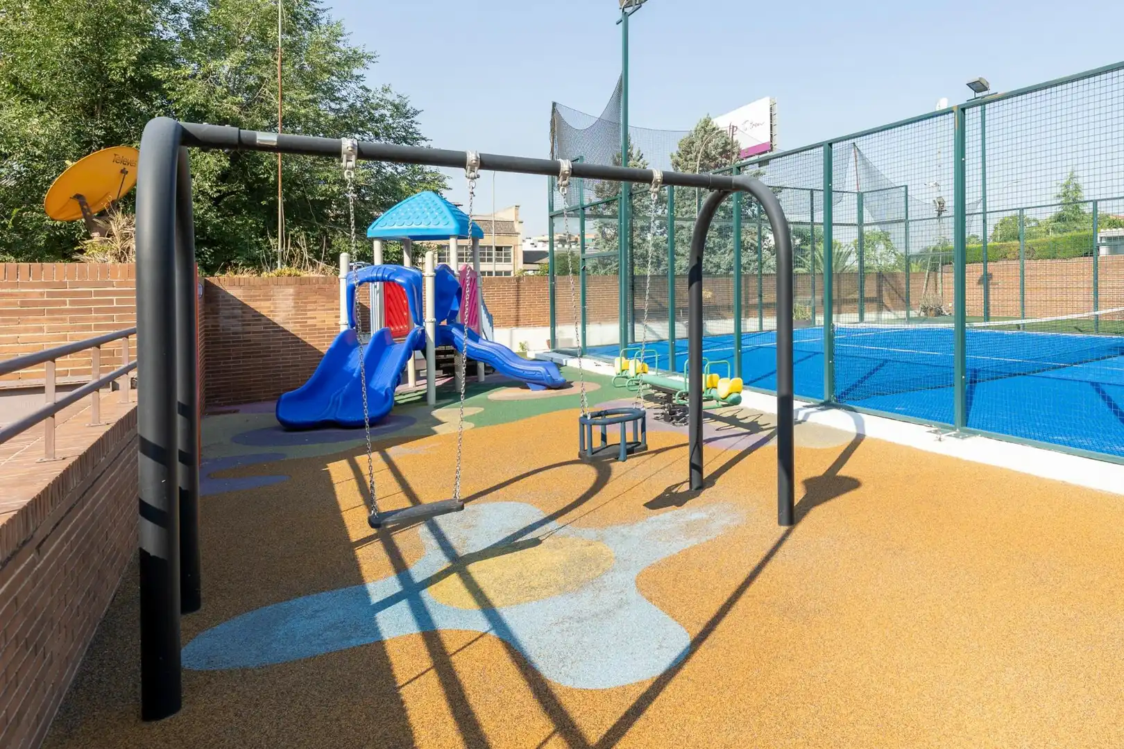 Swimming pool of Houses for sale in Granada  with Air Conditioner, Heating and Private garden