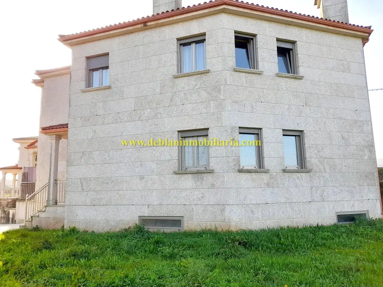 Vista exterior de Casa o xalet de lloguer en Tui amb Calefacció, Jardí privat i Terrassa