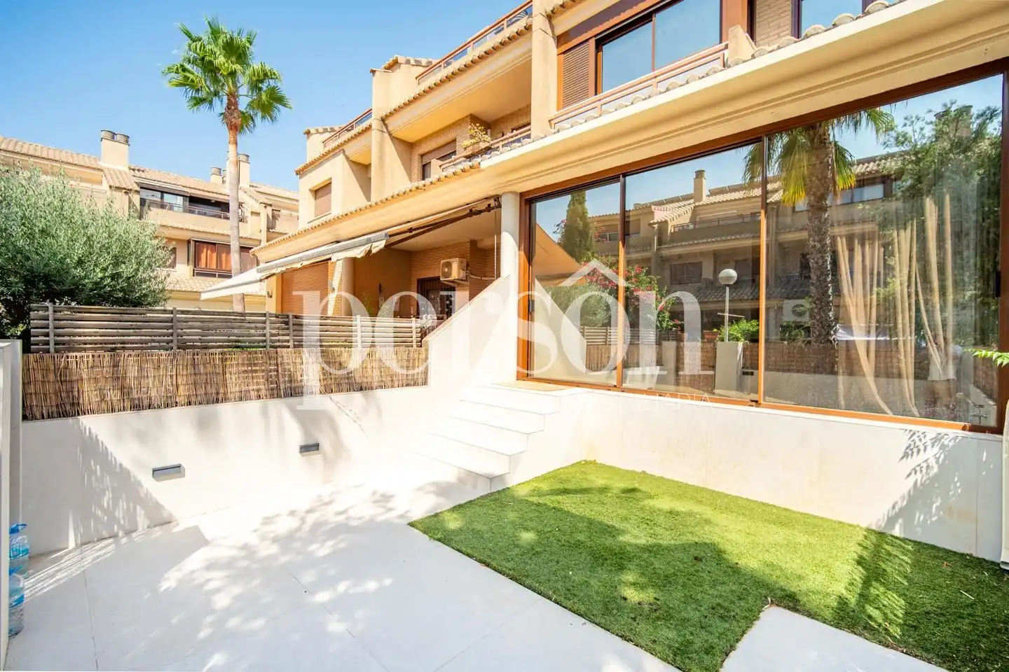 Vista exterior de Casa o chalet en venta en Valencia con Aire acondicionado y Terraza