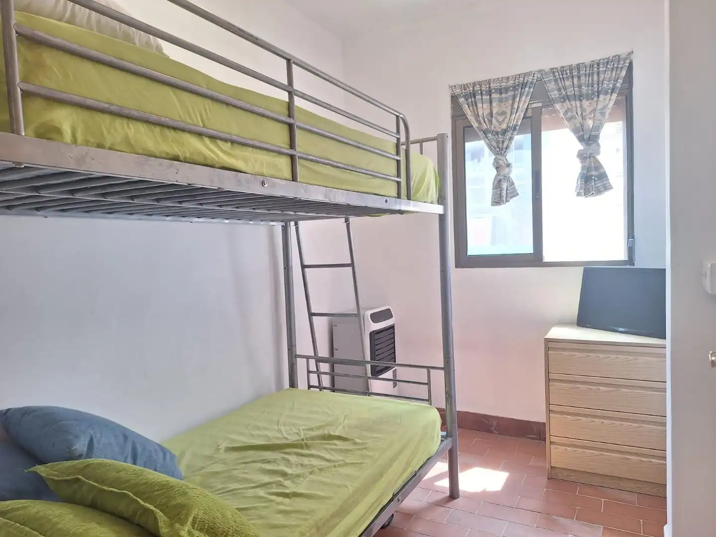 Habitación de Dúplex en venta en Valencia con Terraza, Amueblado y Balcón