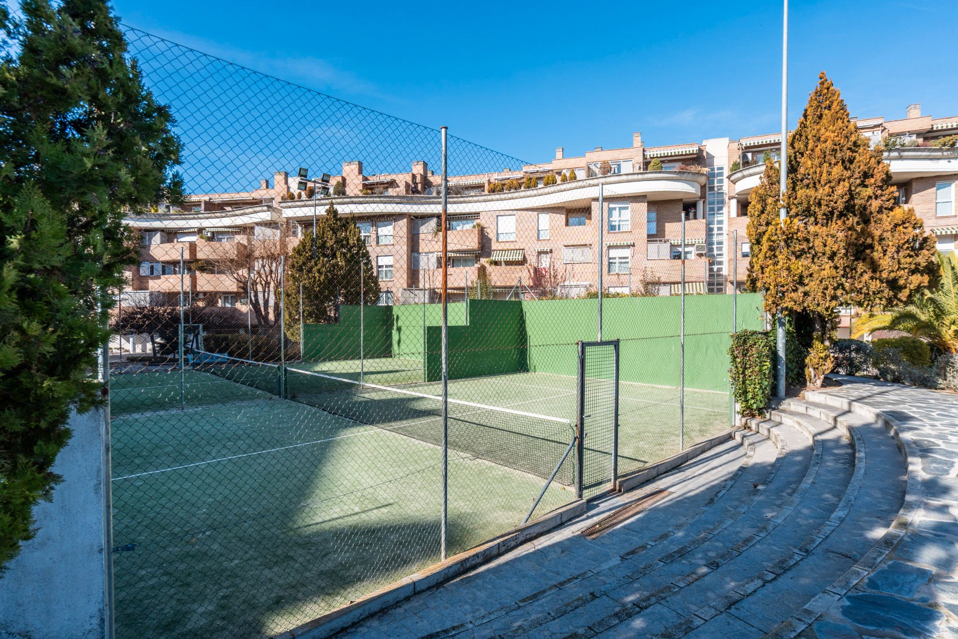 Vista exterior de Piso en venta en Las Rozas de Madrid con Calefacción, Terraza y Trastero
