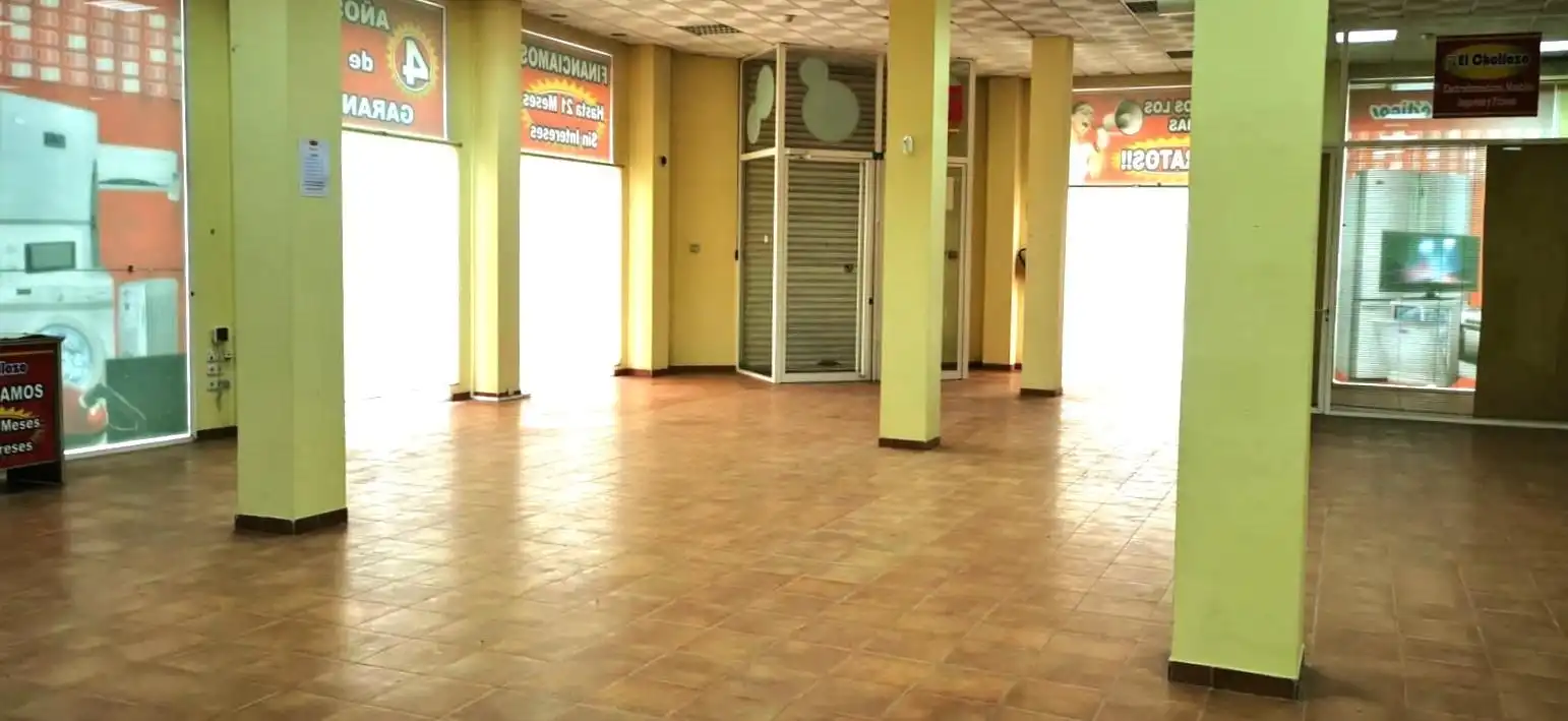 Local comercial en venda a Florida - Ciudad de Asís, imagen 2