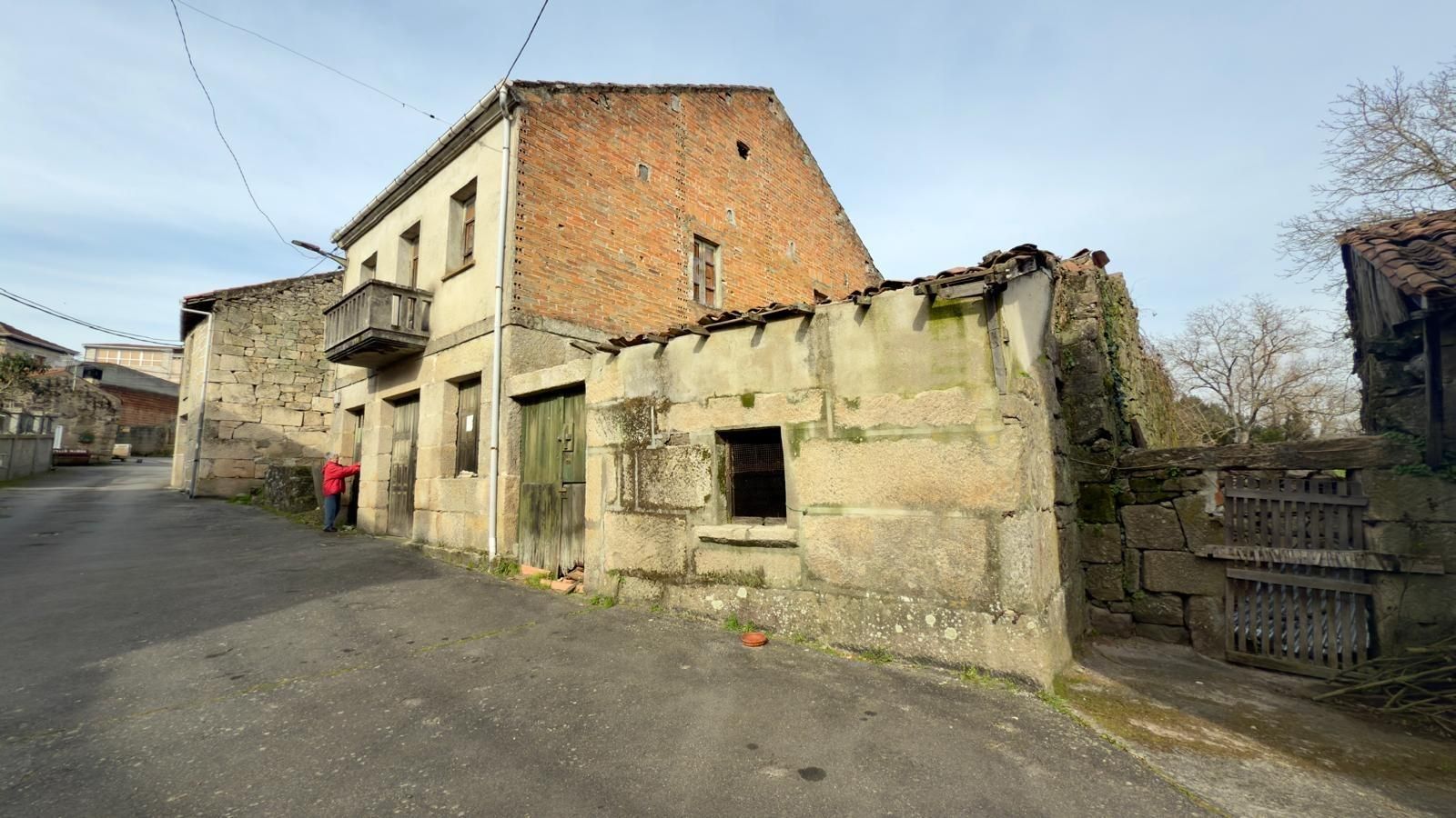 Vista exterior de Casa o xalet en venda en Maside amb Terrassa, Traster i Balcó