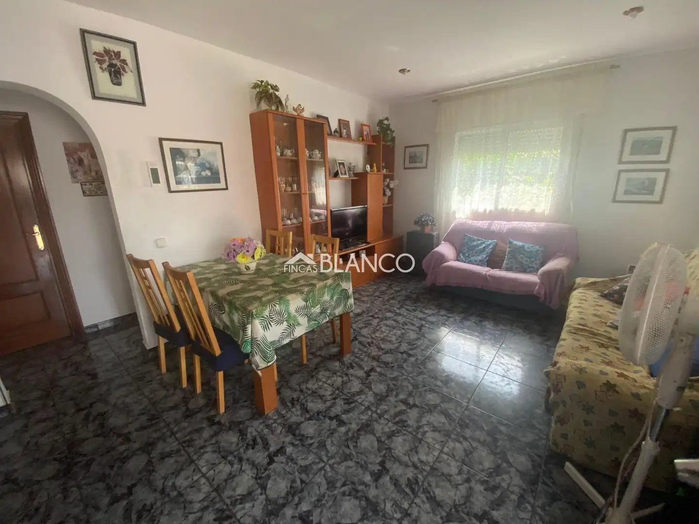 Vista exterior de Casa o xalet en venda en Piera amb Jardí privat, Moblat i Alarma