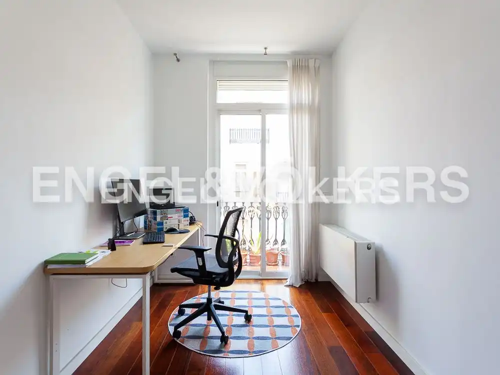 Flat for rent in Valencia  with Air Conditioner, Heating and Parquet flooring