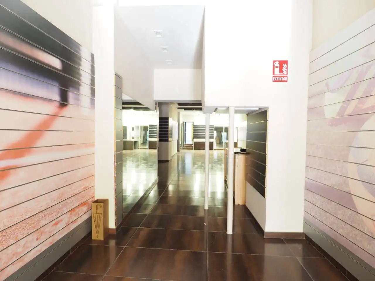 Local comercial de lloguer a Plaza de les Olles 12, imagen 14